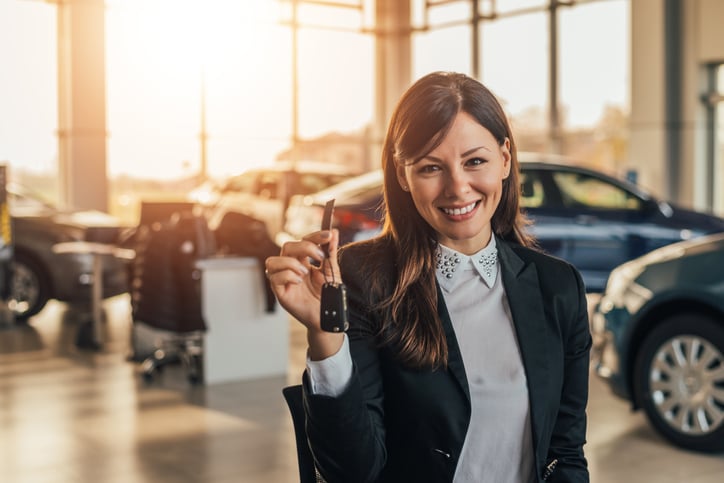 Concessionario d’auto noleggia dei condizionatori